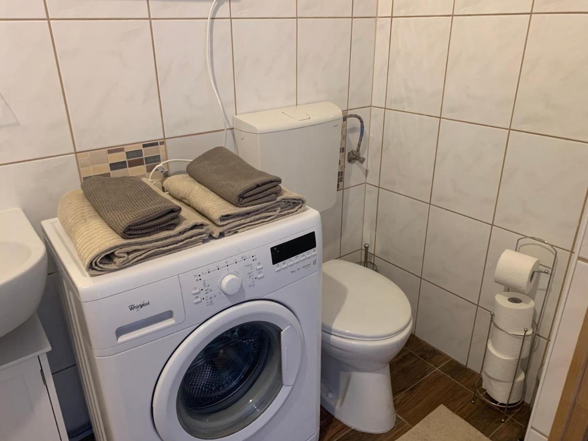 Studio77 Apartman Appartement Sopron Buitenkant foto