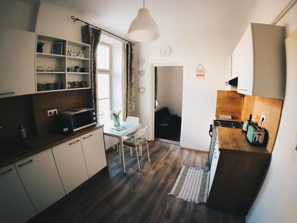 Studio77 Apartman Appartement Sopron Buitenkant foto
